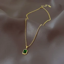 Premium Sense Minimalist Elegant Emerald Pendant Necklace