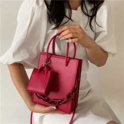 Simple Large-Capacity Thick Chain Shoulder Bag