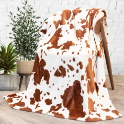 Cozy Cow Print Fleece Blanket