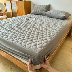 1pc Soft & Comfortable Waterproof Mattress Protector - Layered Fitted Sheet with Solid Color Bedding Design - Ideal for Bedroom & Guest Room Protection