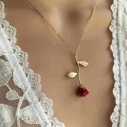 Rose Pendant Necklace