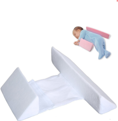 Triangle positioning baby pillow