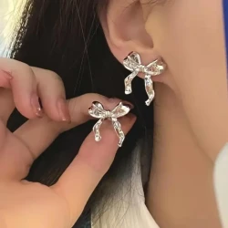 Simple Bow Earrings Fashionable and Versatile Style