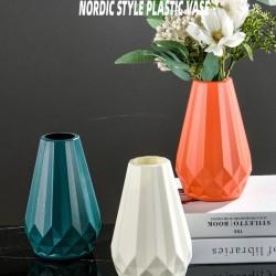 Diamond Shaped Flower Vase - Fashion Imitation Ceramic Plastic Flower Pot, Nordic Style Modern Flower Arrangement for Living Room