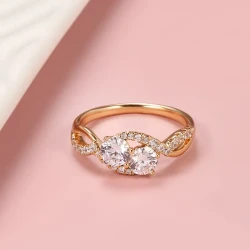 Women's Fashion and Creative Moissanite Diamond Ring - Rose Gold